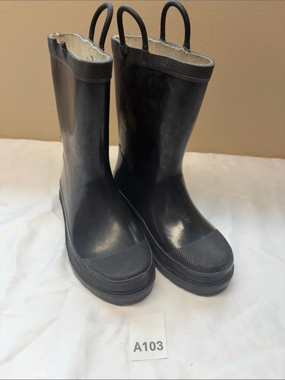Black Women's Waterproof Pull-On Rain Boots